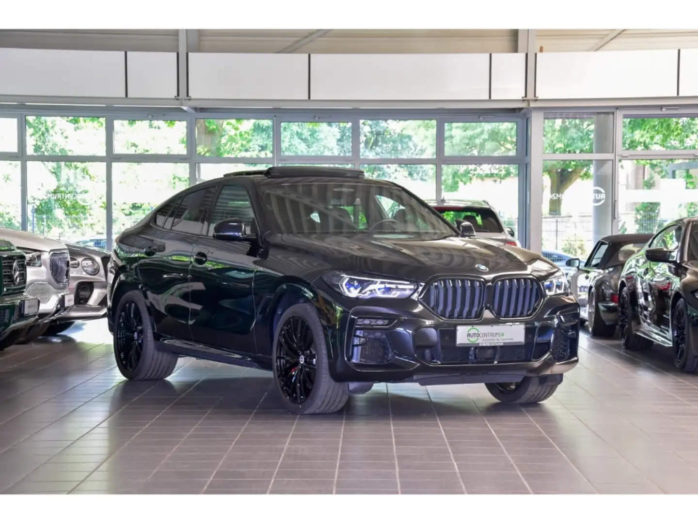 BMW X6 M50 3,99* HUD + Laser + HK + Pano + AHK + Carbon Schwarz - 1