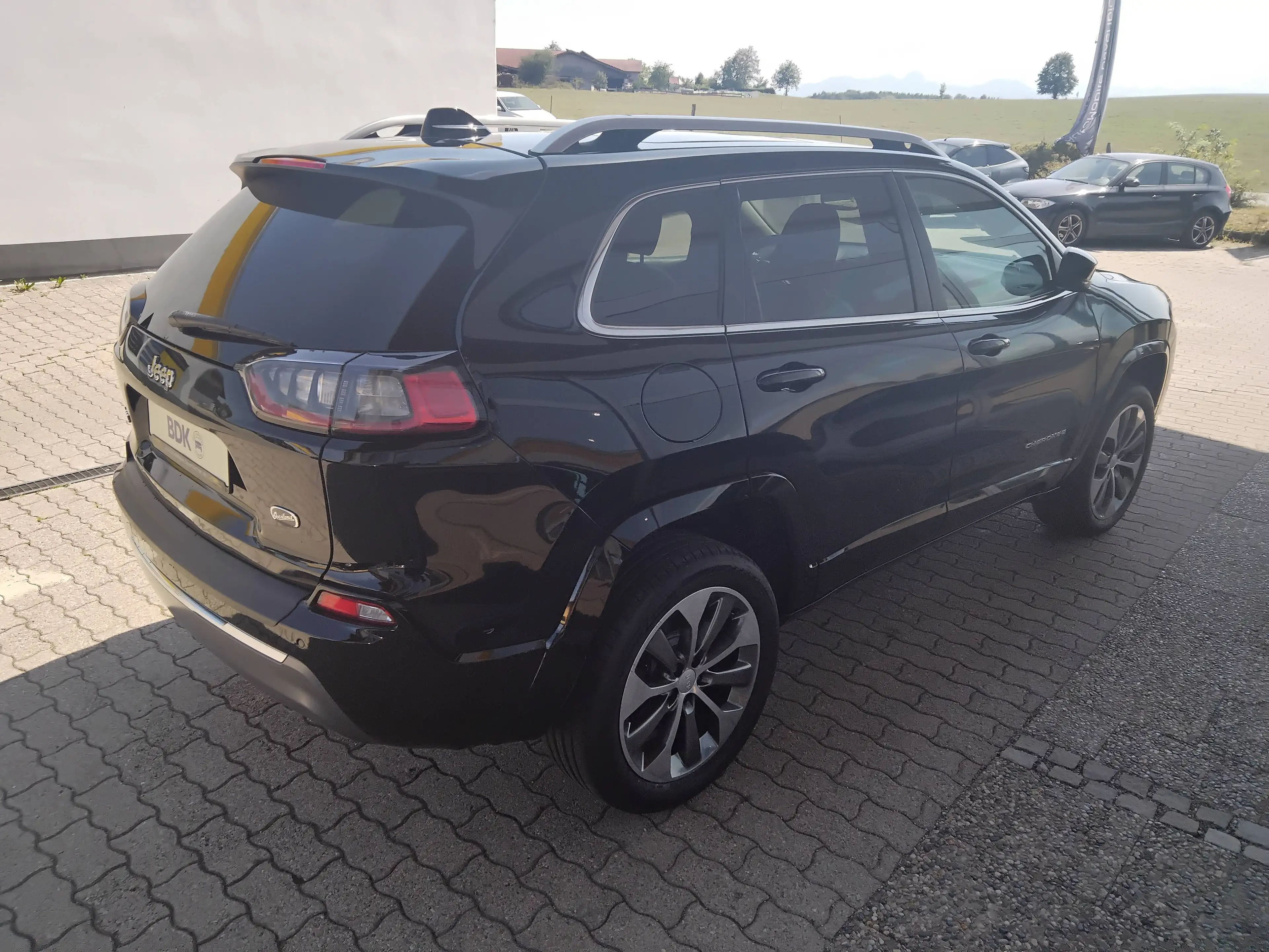 Jeep Cherokee Sport FWD — photo 7