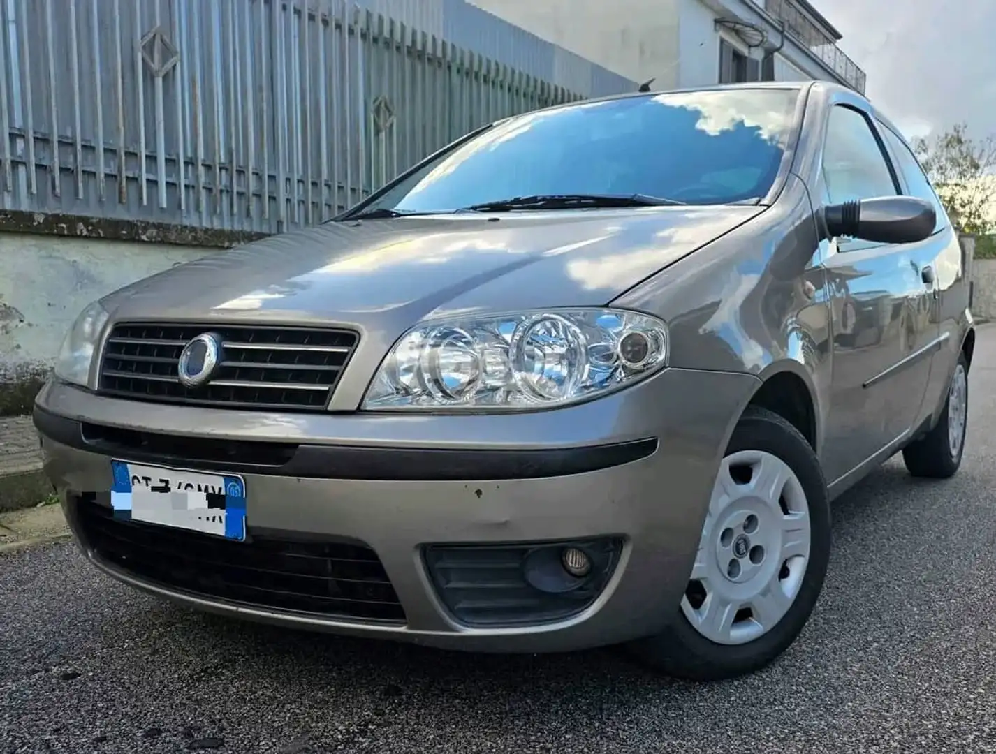 Fiat Punto 1.2 8V - 60 CULT - 1