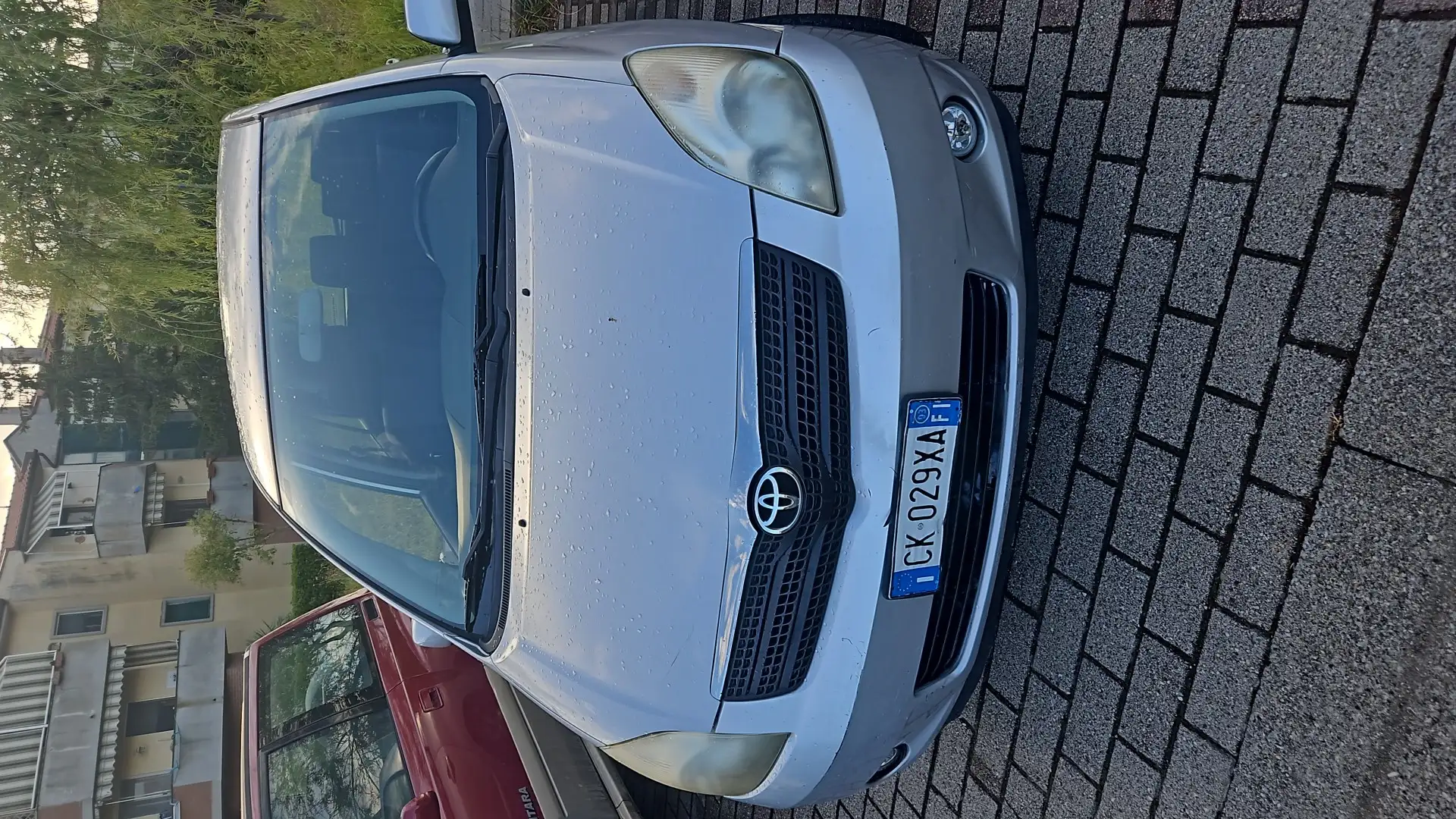 Toyota Corolla Verso 1.6 VVT-i Terra - 2