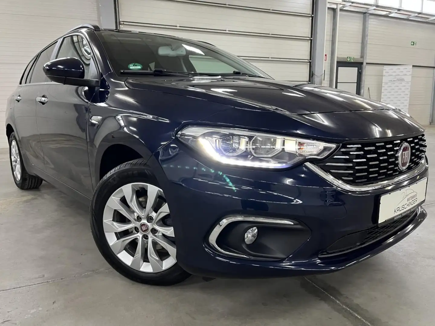 Fiat Tipo Business 1.6 DIESEL 120PS SHZ NAVI KAMERA PDC ALU Blau - 1