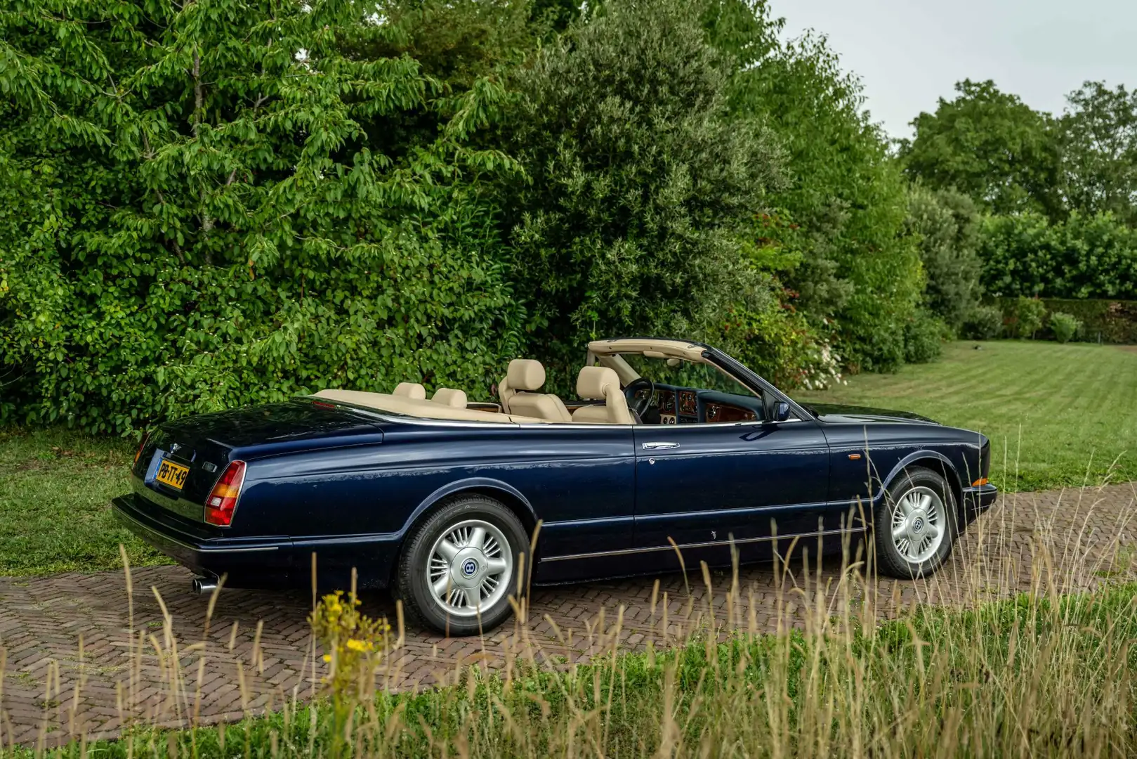 Bentley Azure 6.8 Convertible NL Auto UNIEK Bleu - 2