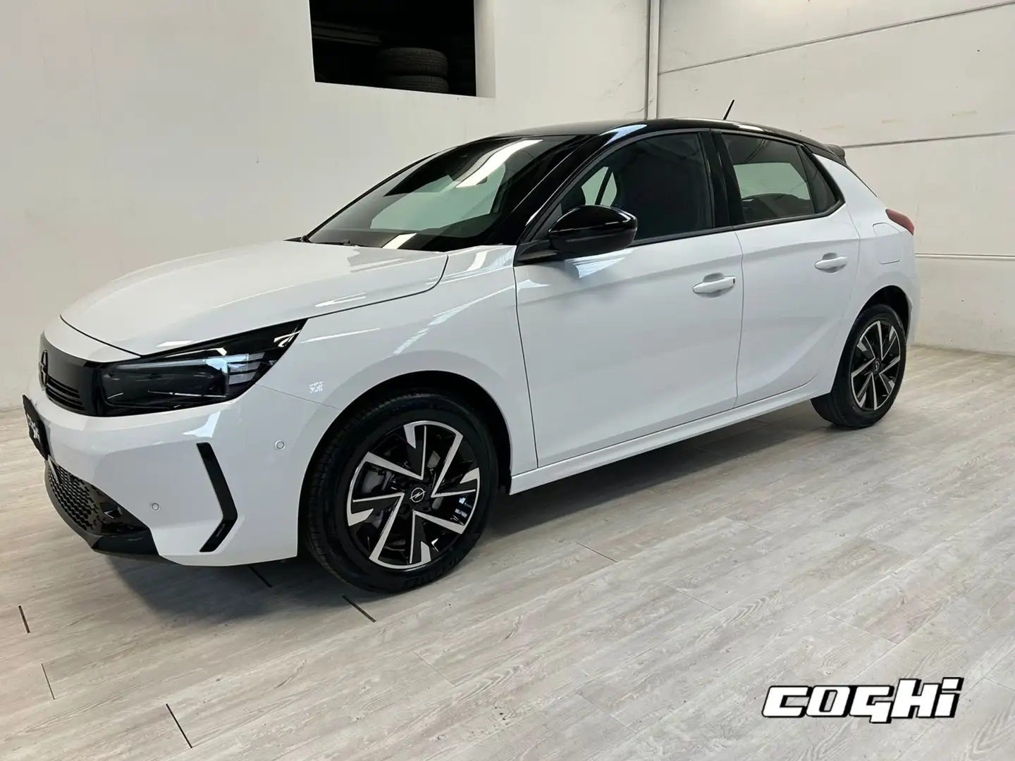 Opel Corsa Hybrid 100 CV aut. GS Blanco - 2