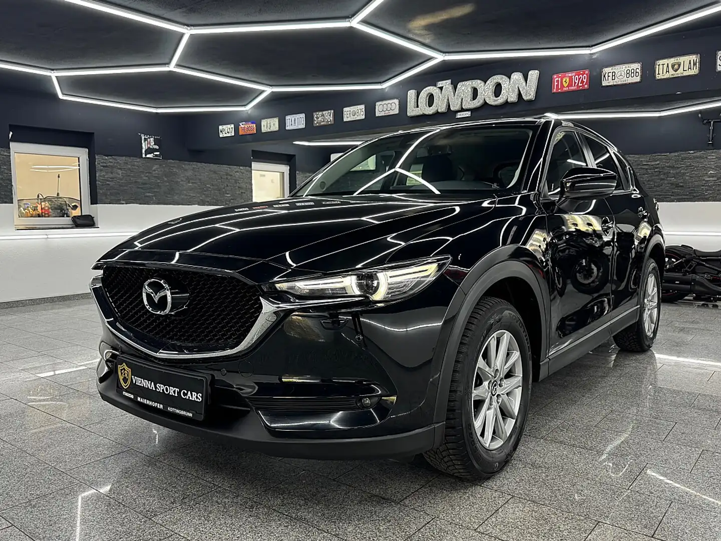 Mazda CX-5 G160 AWD Attraction Aut.*Wenig-KM*1.Besitz* Schwarz - 1