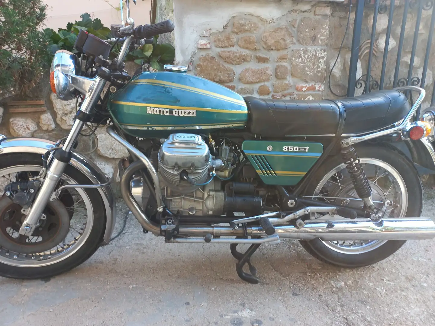 Moto Guzzi 850 T Verde - 1