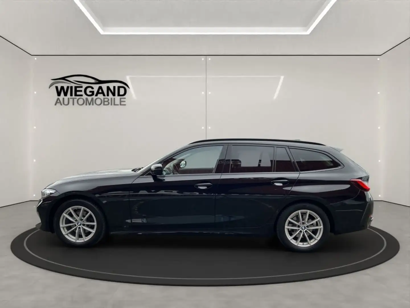 BMW 318 i Touring Aut.+M-SPORT+LED+AHK+SHZ+ Noir - 2