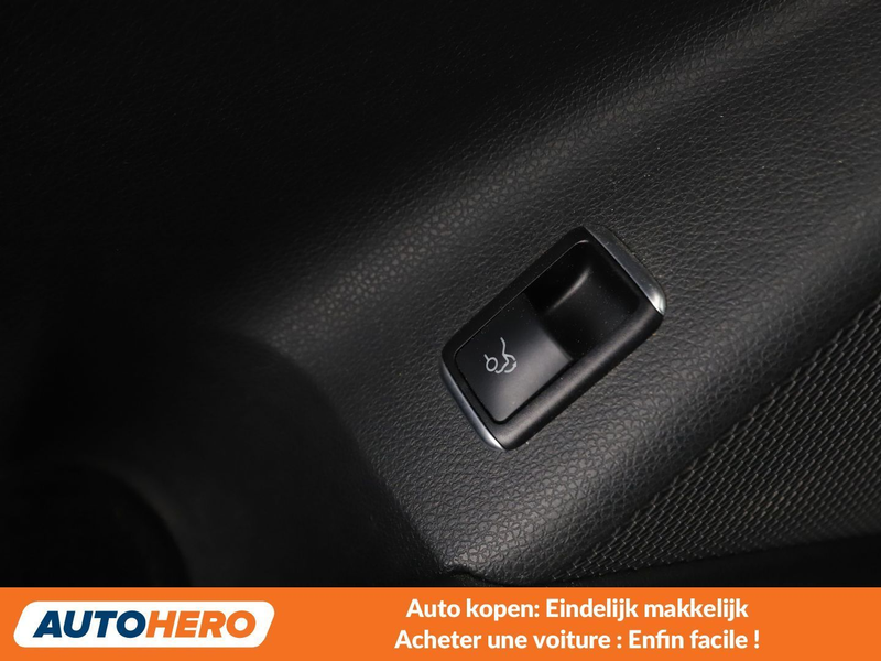 Mercedes-Benz CLA 180 CLA 180 d Urban — photo 13