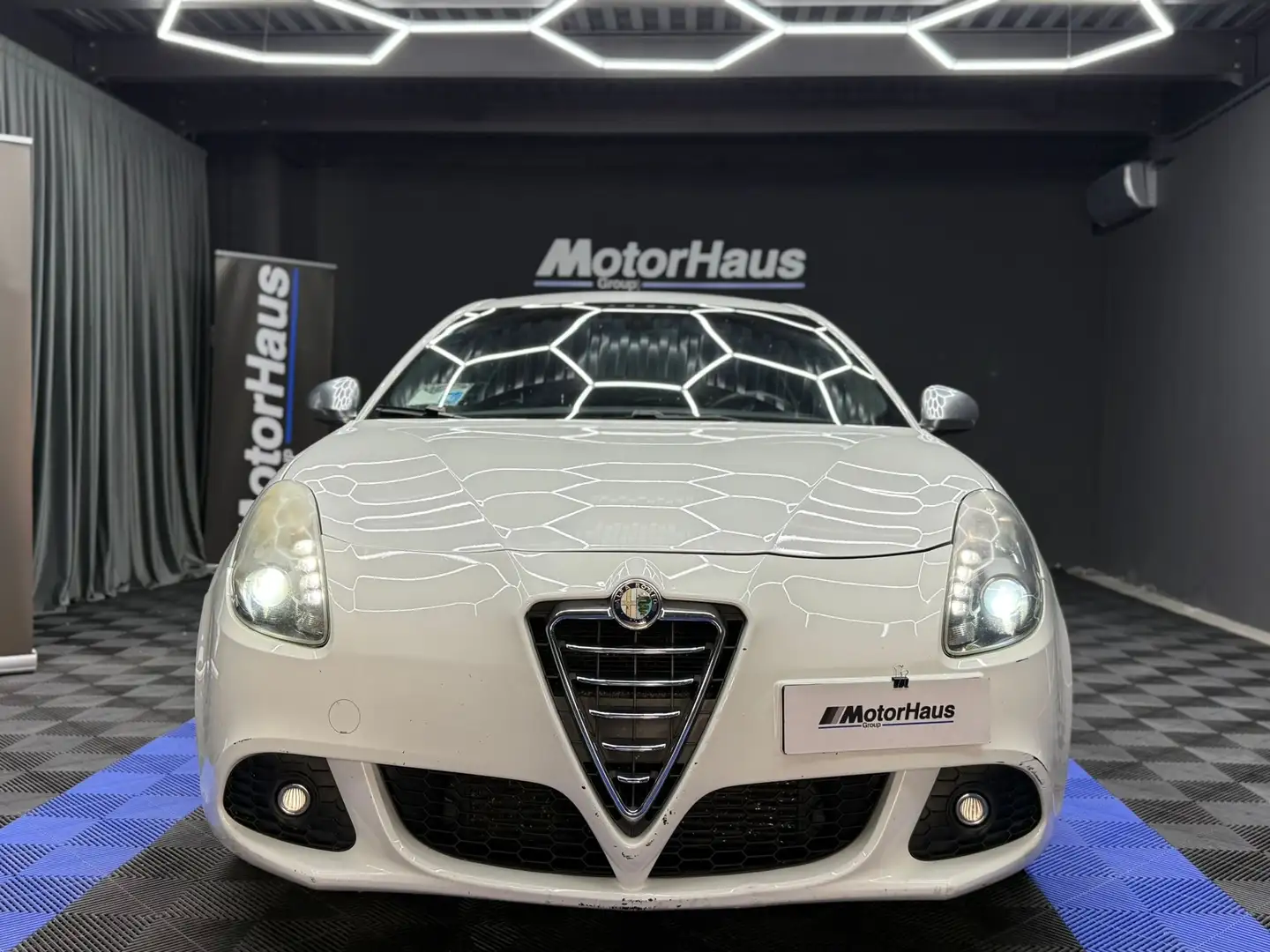 Alfa Romeo Giulietta Giulietta III 2010 1.6 jtdm(2) Exclusive Wit - 2