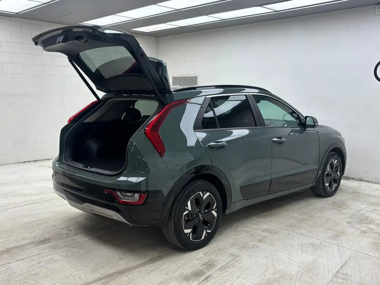 Kia Niro снимка Kia Niro
