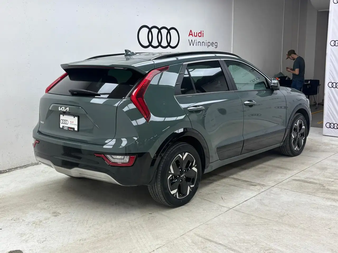 Kia Niro снимка Kia Niro