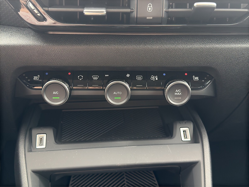 Citroen C4 E-C4 136PS 50kWh — photo 13