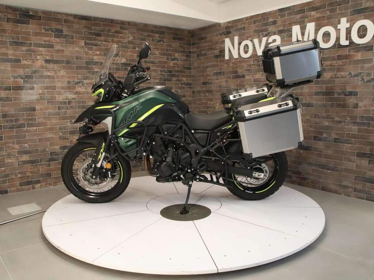 Benelli TRK 702 X abs my23