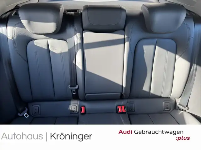 Audi Q2 view 10