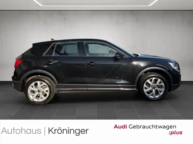 Audi Q2 view 4