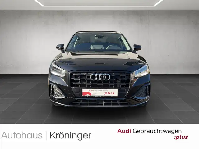 Audi Q2 view 5