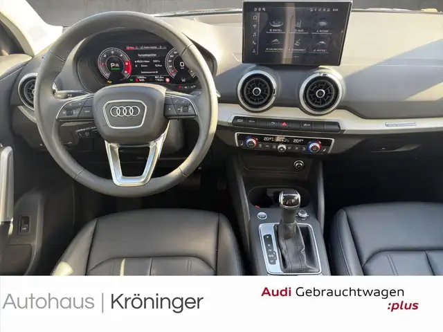 Audi Q2 view 13