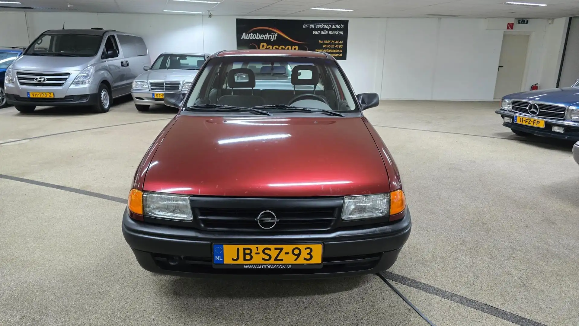 Opel Astra 1.6i Young 89.000dkm!! NAP!!Automaat!! Rood - 2