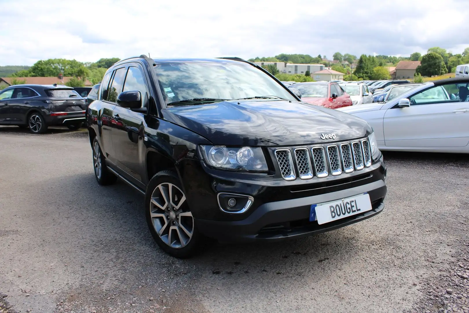 Jeep Compass LIMITED 2L2 CRD 136 CV GPS 3D CAMÉRA USB JA 18 TOI Noir - 1
