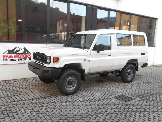Toyota Land Cruiser GRJ 78 4.0 V6 PREPARATO