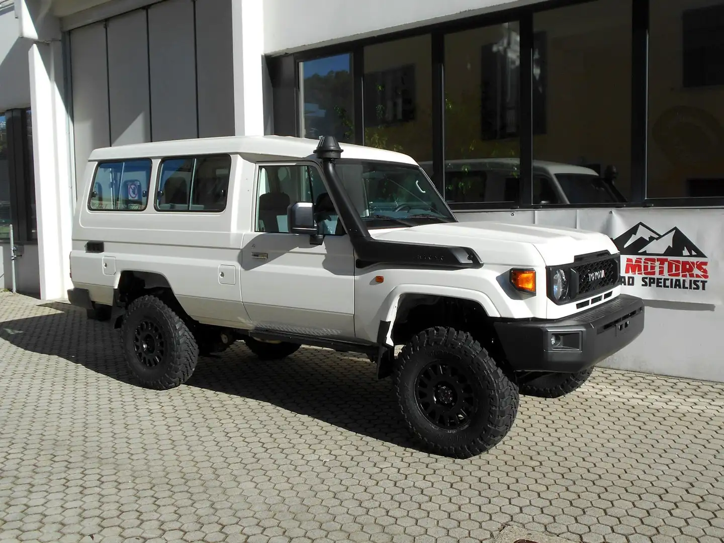 Toyota Land Cruiser GRJ 78 4.0 V6 DOPPIO SERBATOIO € 75000 ivato Beige - 1