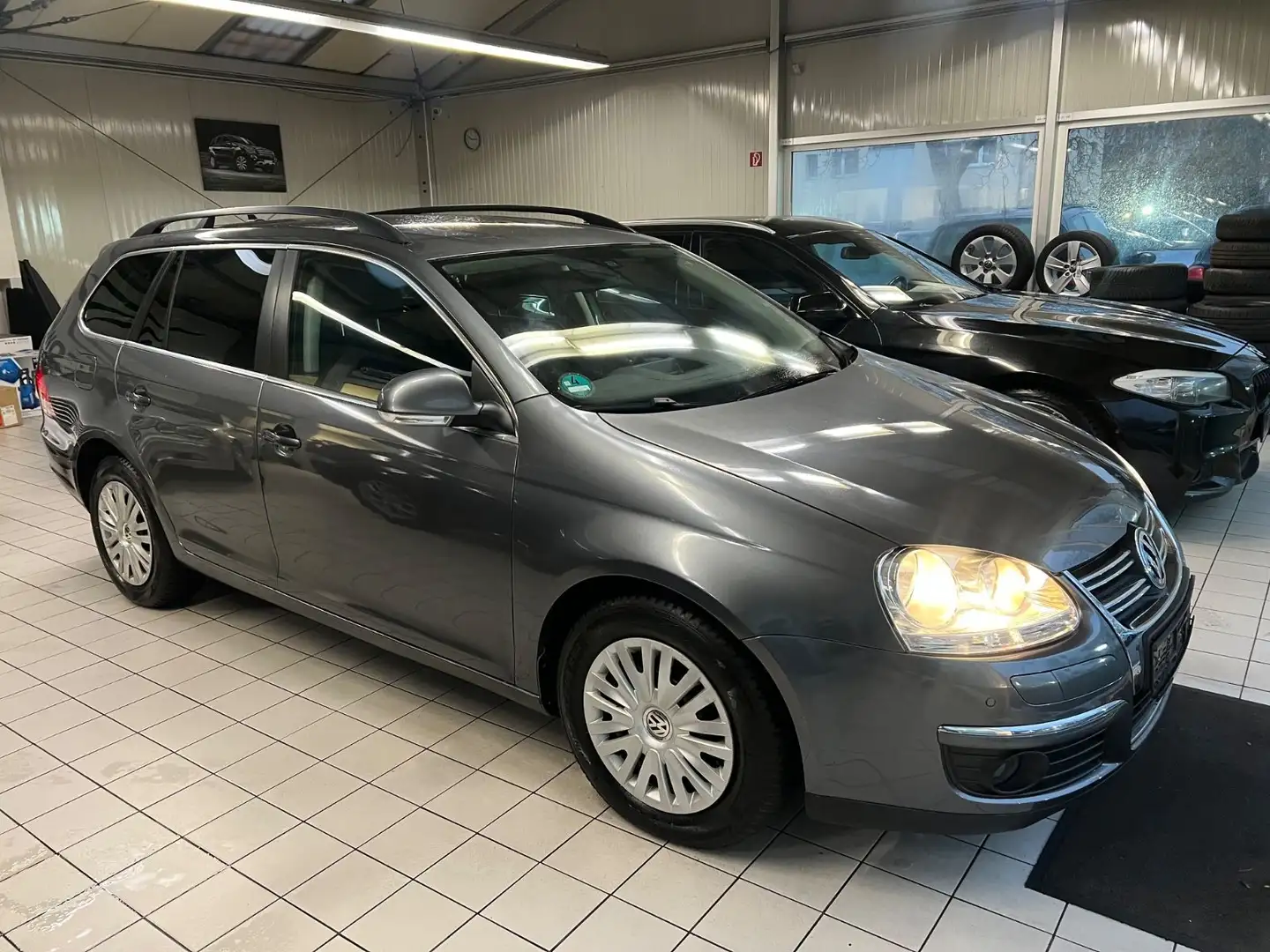 Volkswagen Golf V Variant Comfortline*TÜVneu*Sitz-H* Grau - 1