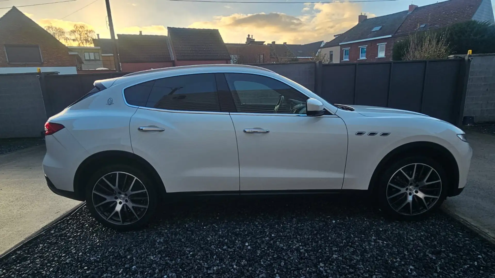 Maserati Levante 3.0 V6 Turbo Wit - 2