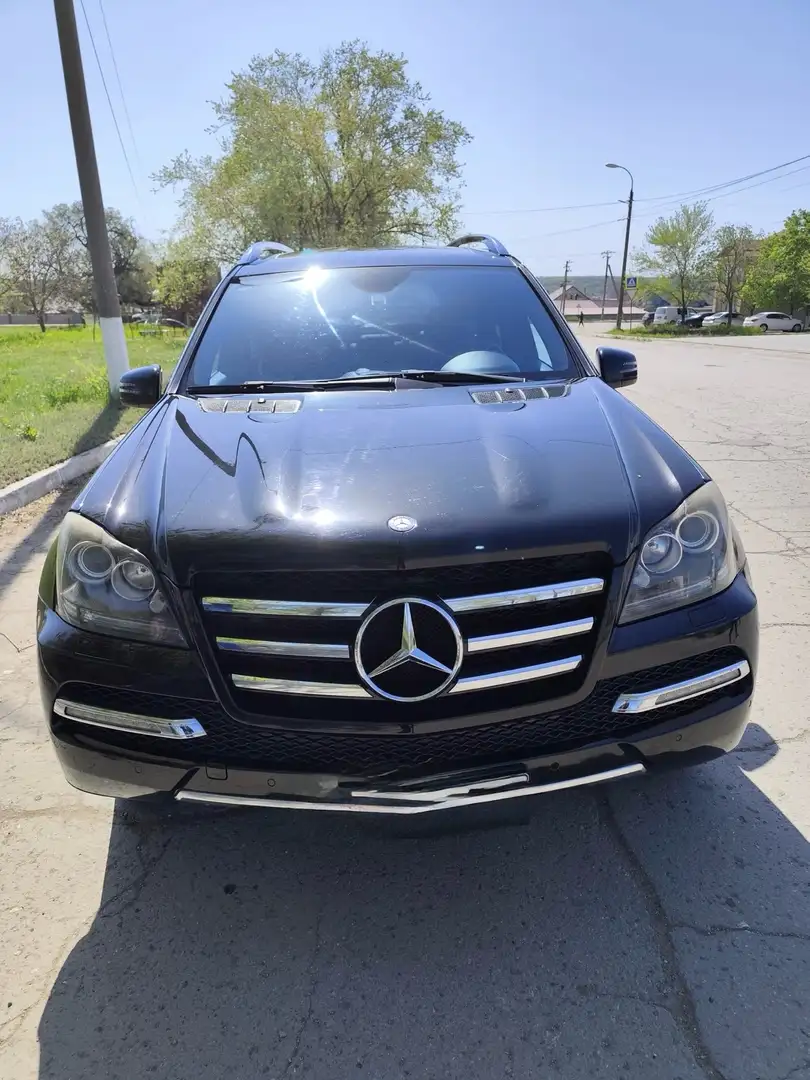 Mercedes-Benz GLE 350 Černá - 2