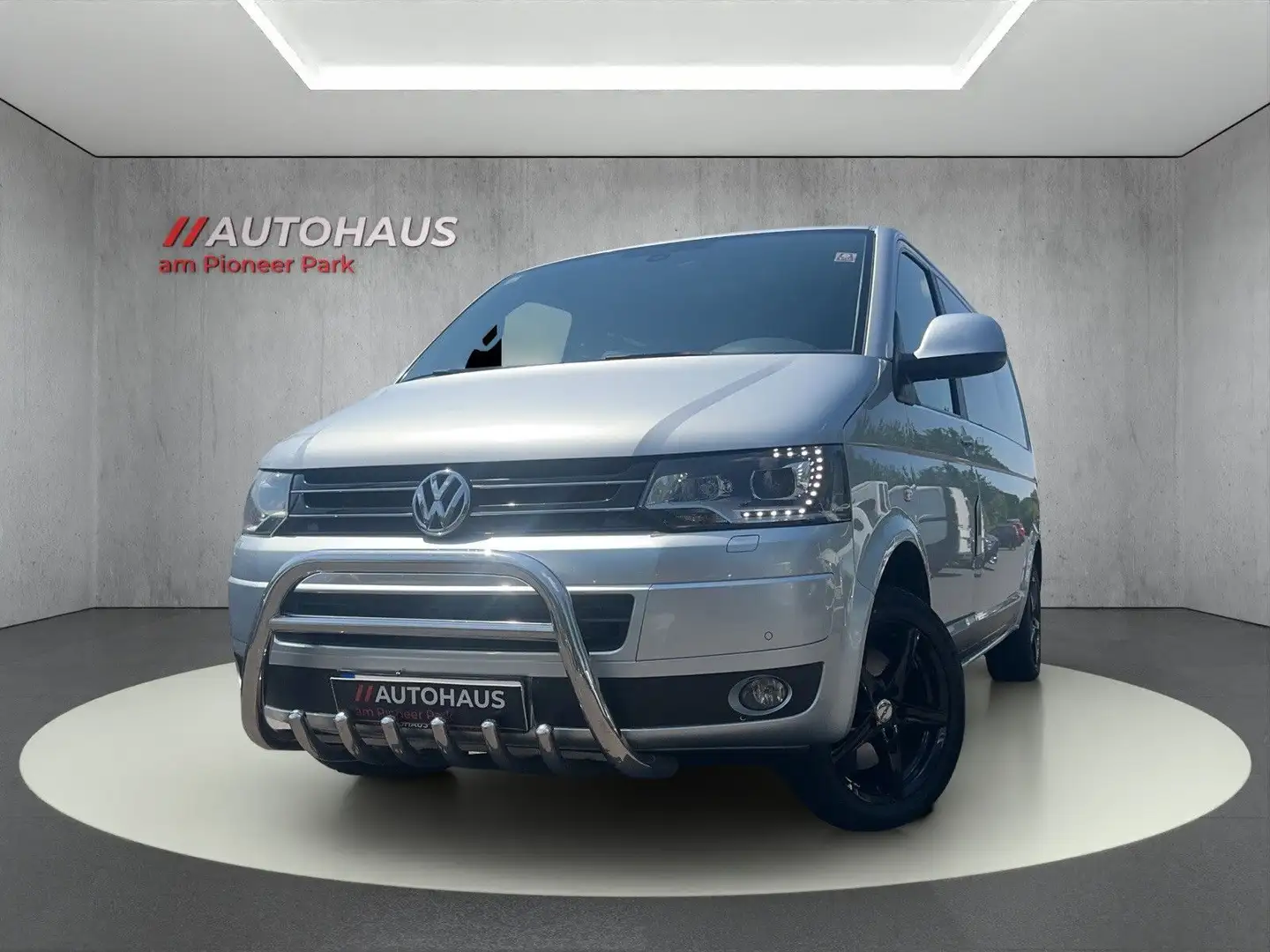 Volkswagen T5 Caravelle Comfortline lang NAVI-SZH-KAM-DSG Argent - 1