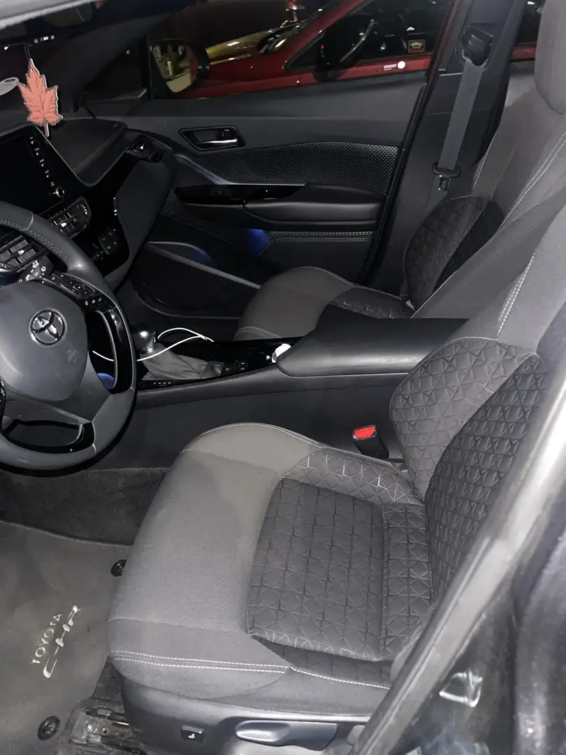 Toyota C-HR 2.0 Hybrid Team Deutschland - 2