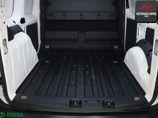 Volkswagen Caddy view 12