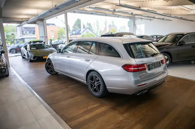 Mercedes-Benz E Class view 5