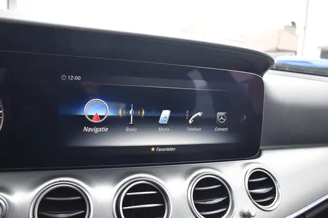 Mercedes-Benz E Class view 12