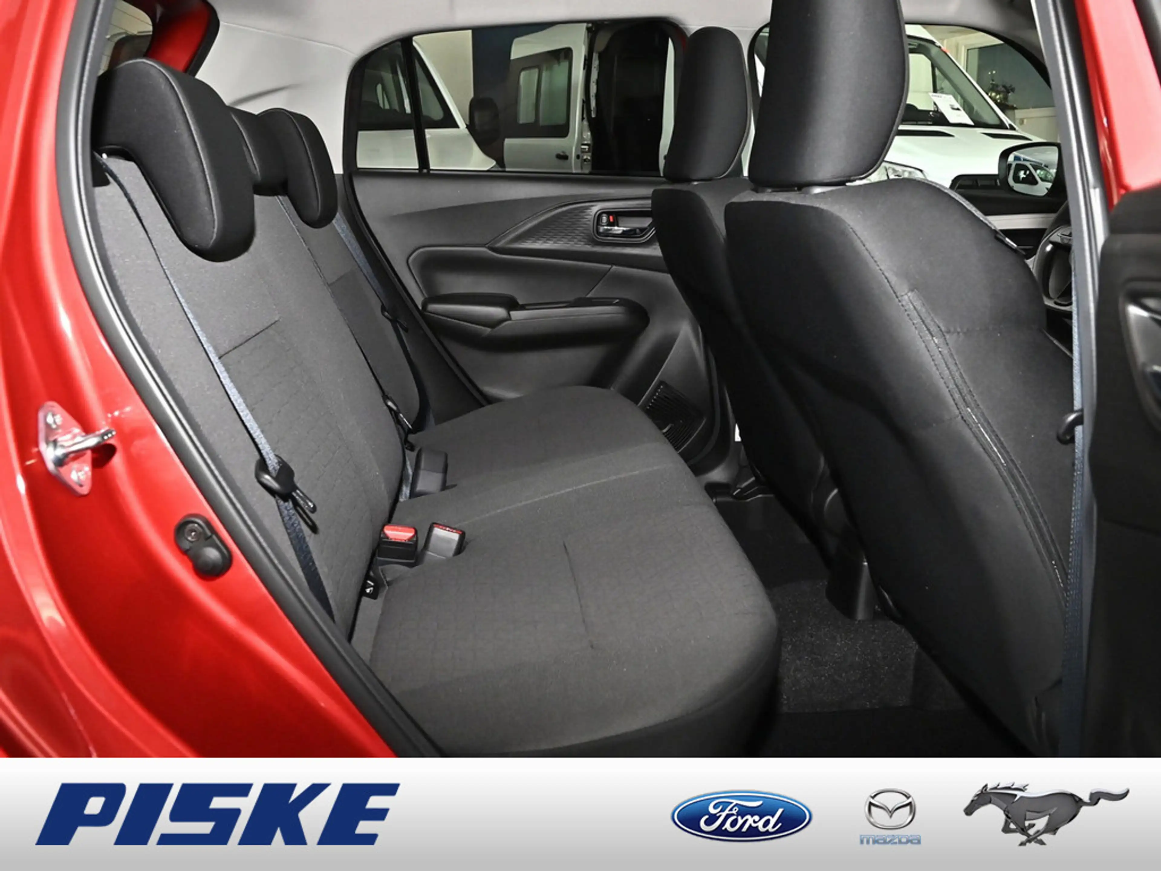 Suzuki Swift Comfort PDC SHZ KAMERA NAVI ACC LED — photo 5
