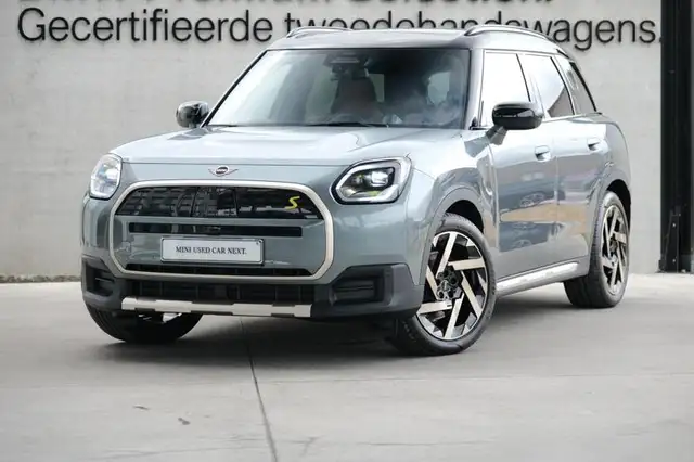 MINI Countryman SE All4 Countryman SE ALL4 Favoured | TOWB | PANO | H&K |