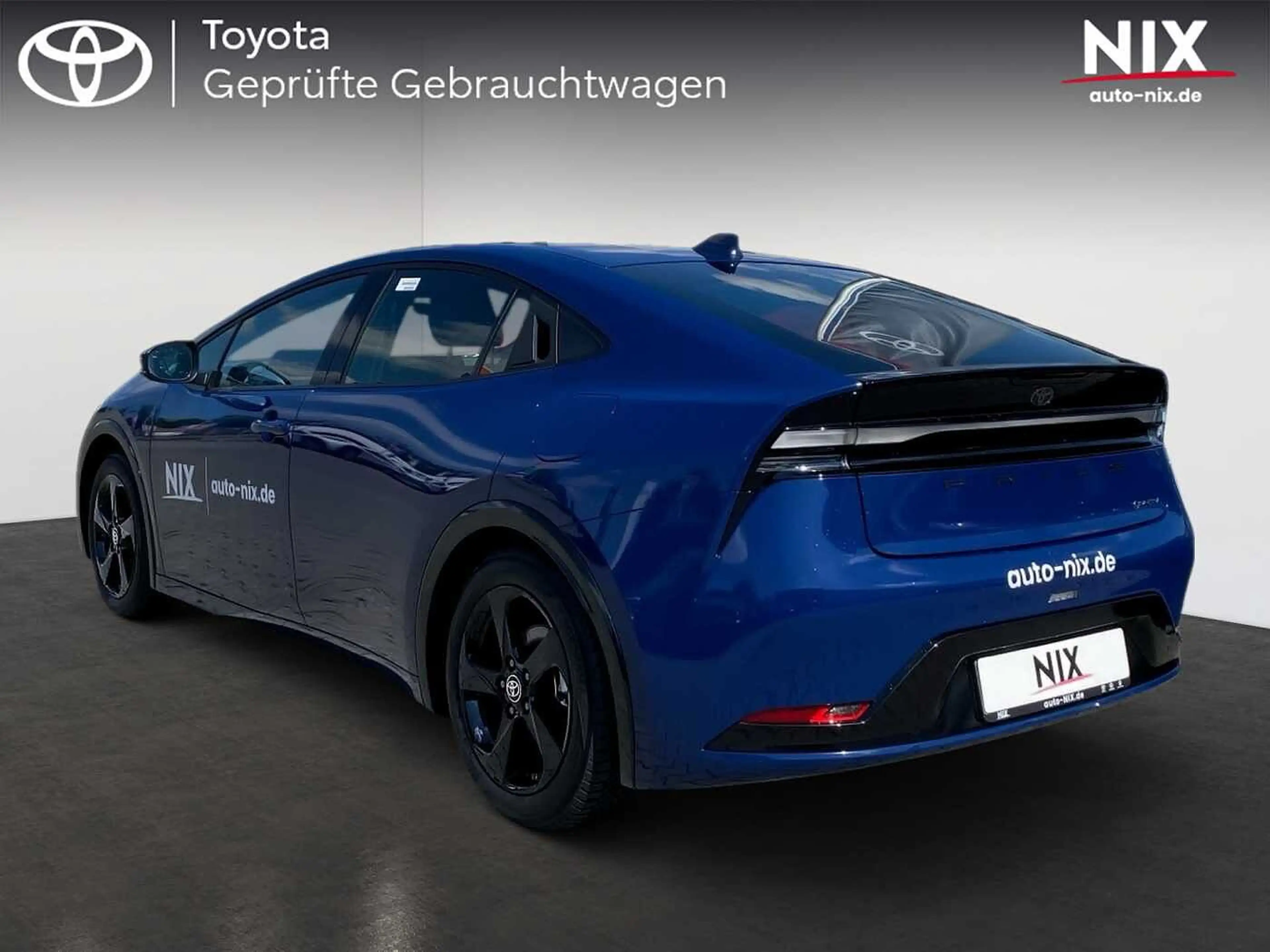 Toyota Prius 2.0 Plug-In Hybrid Executive — photo 2