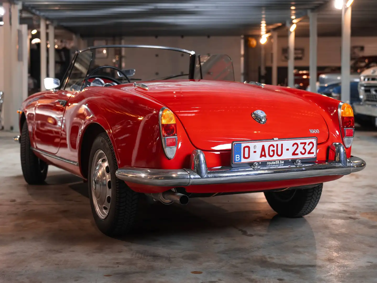 Alfa Romeo Giulia 1600 Spider - 2