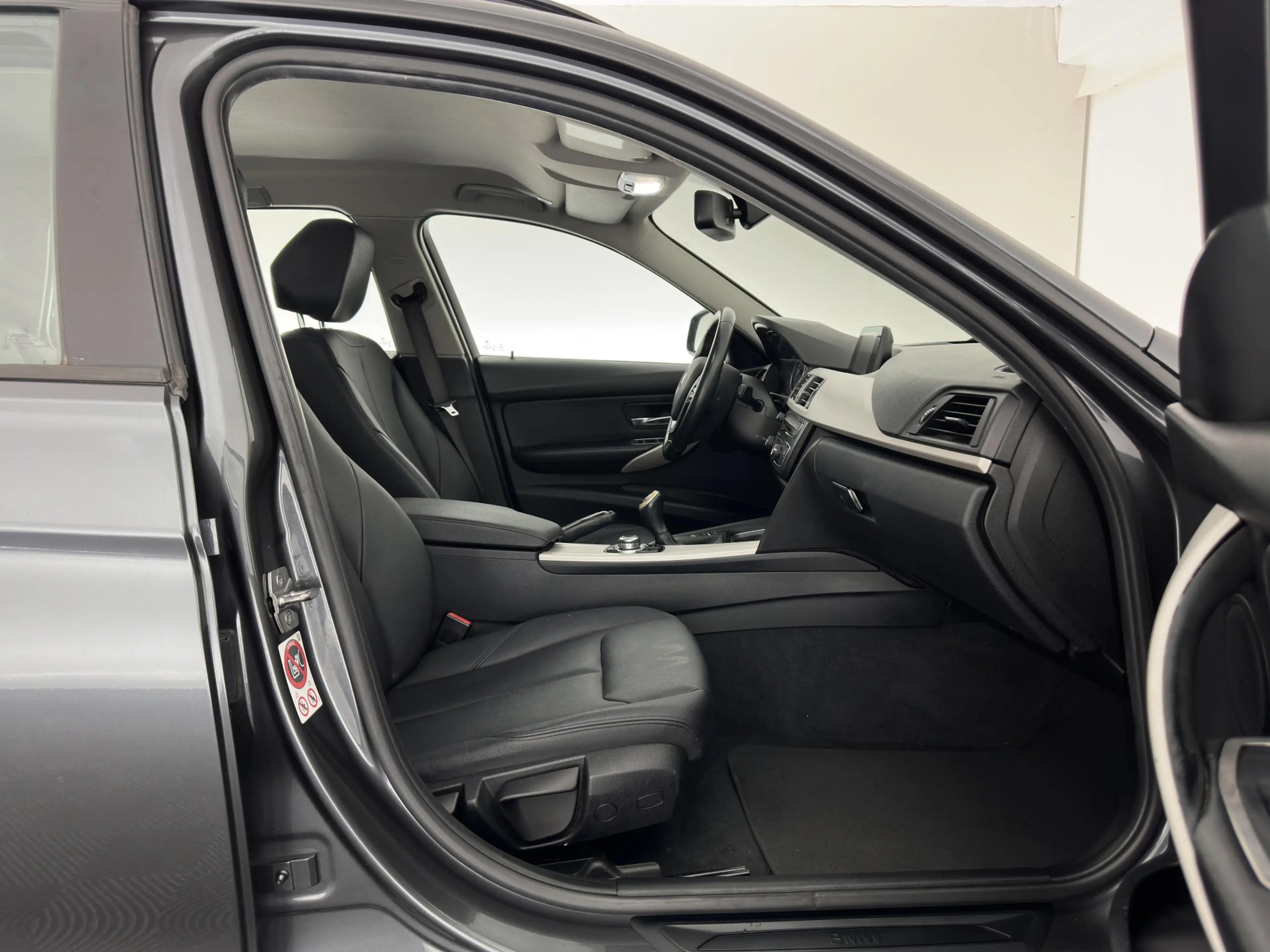 BMW 316 3-serie Touring 316d High Executive *FULL-LEATHER — photo 11