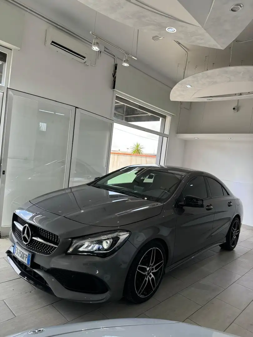 Mercedes-Benz 220 4MATIC PREMIUM AMG - 2