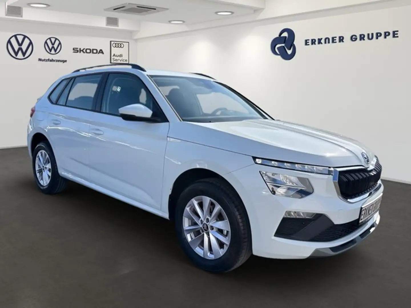 Skoda Kamiq 1.0 TSI DSG Selection ACC+AHK+NAVI+SHZ+GRA Білий - 2