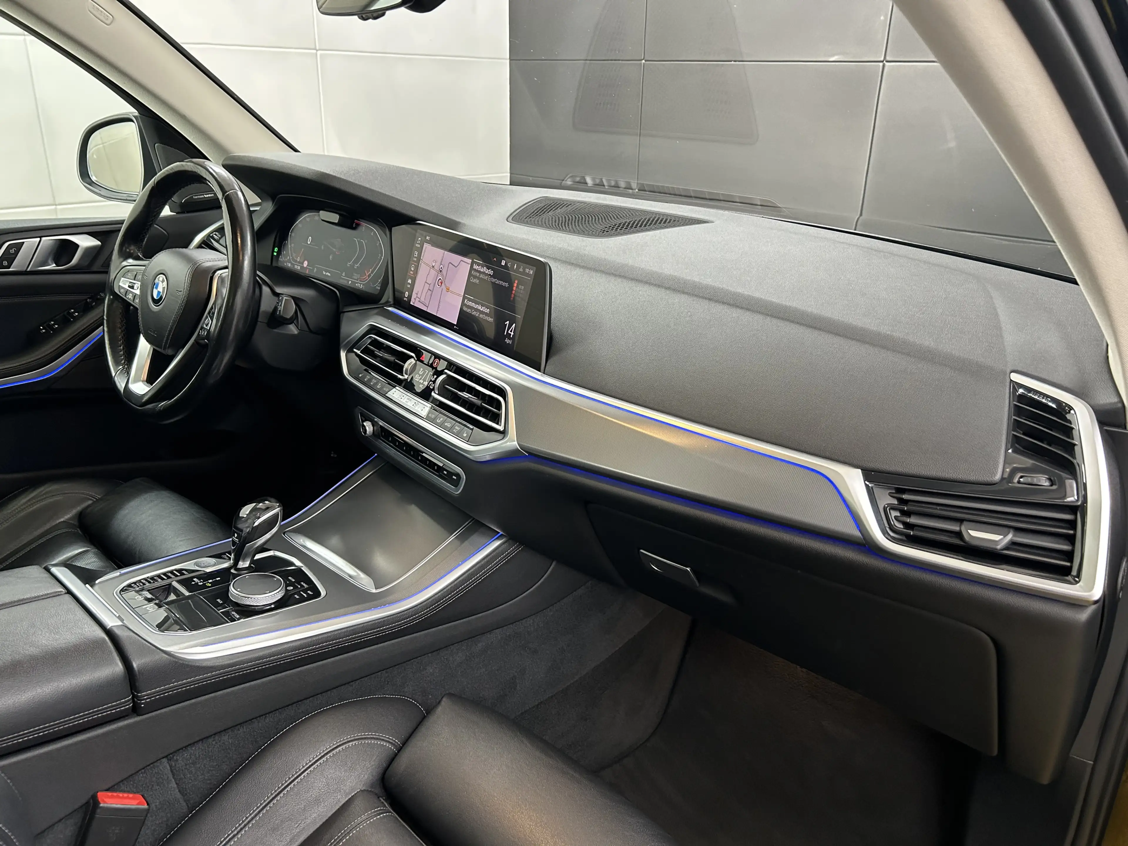 BMW X5 xDrive 30d+AHK+Leder+Pano+Temp+Kam+Ambi+LED — photo 11