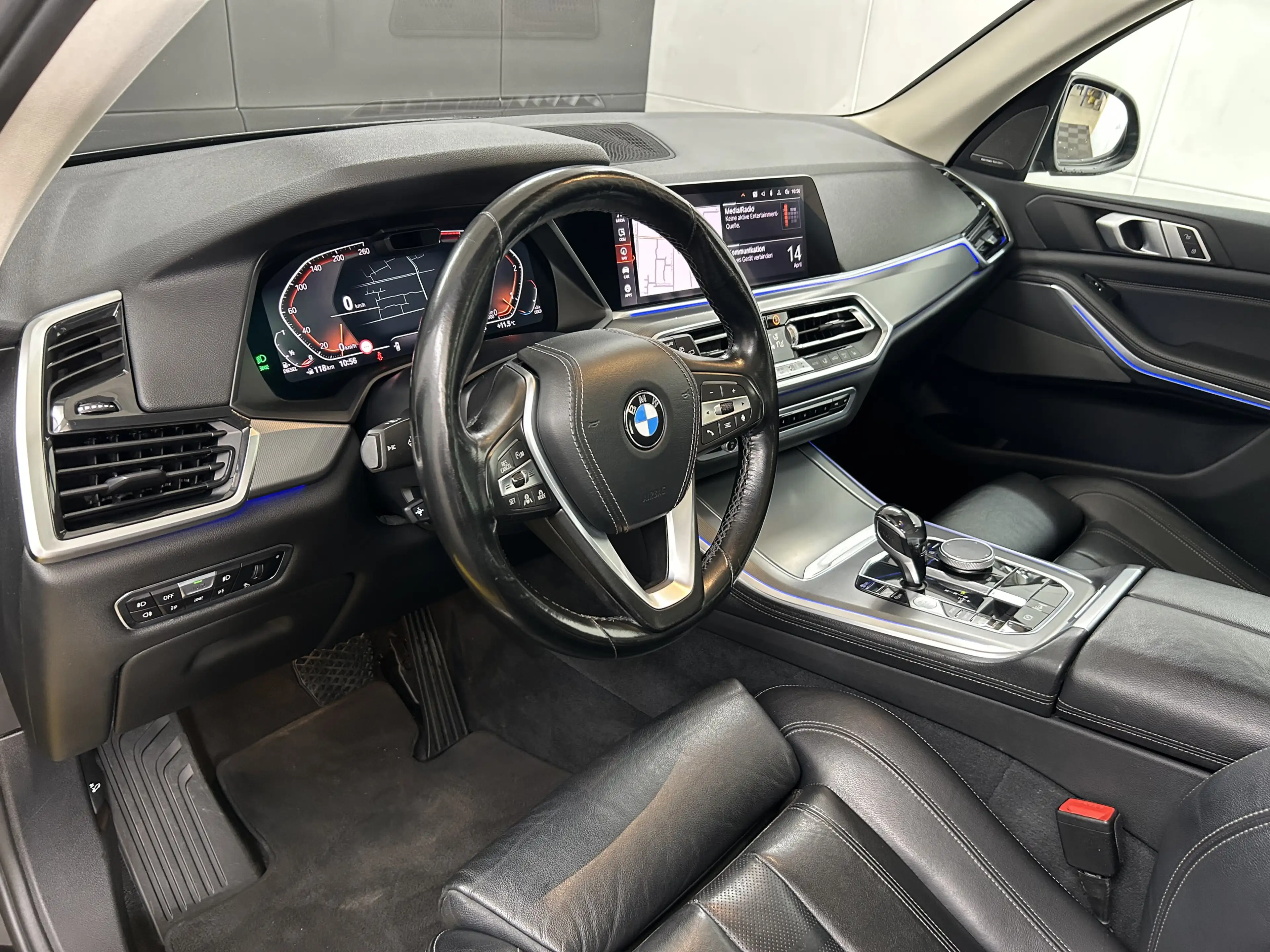 BMW X5 xDrive 30d+AHK+Leder+Pano+Temp+Kam+Ambi+LED — photo 8