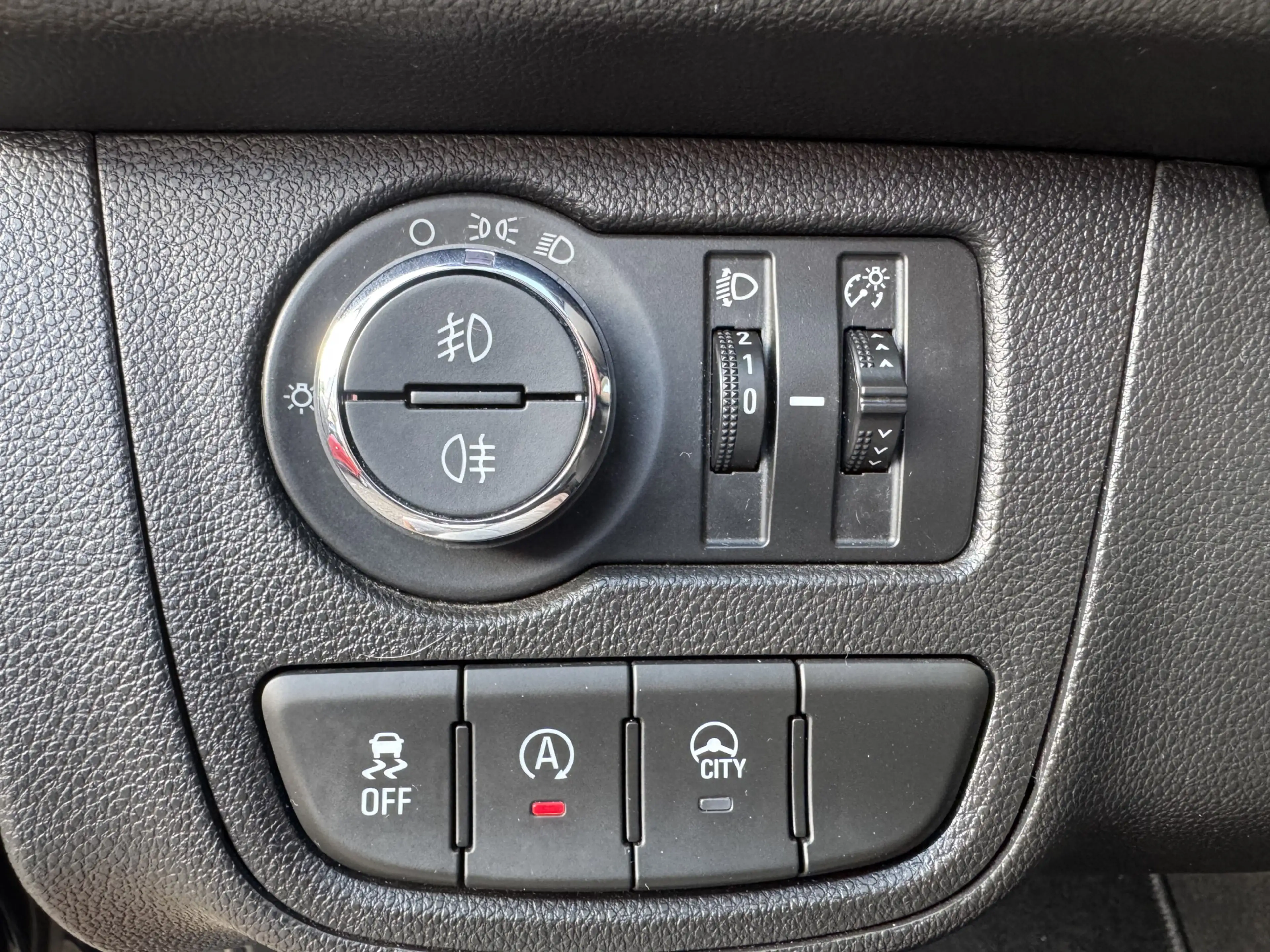Opel Karl 1.0 ecoFLEX Edition Bluetooth, Airco, Cruise, Park — photo 18