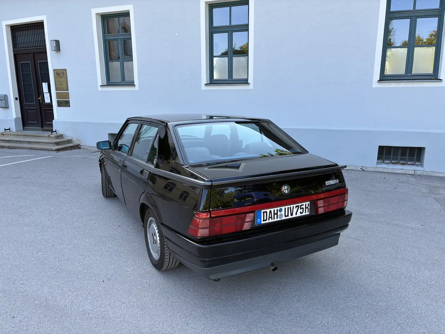 Alfa Romeo 75 1.8 IE - 1