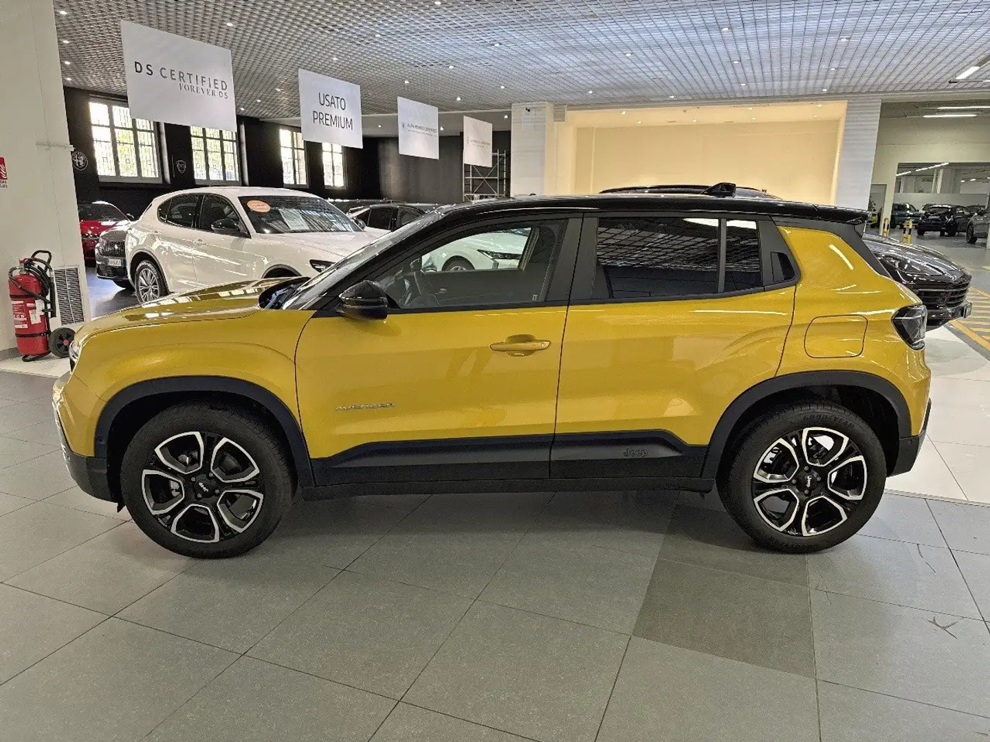 Jeep Avenger 1.2 Turbo Summit Giallo - 2