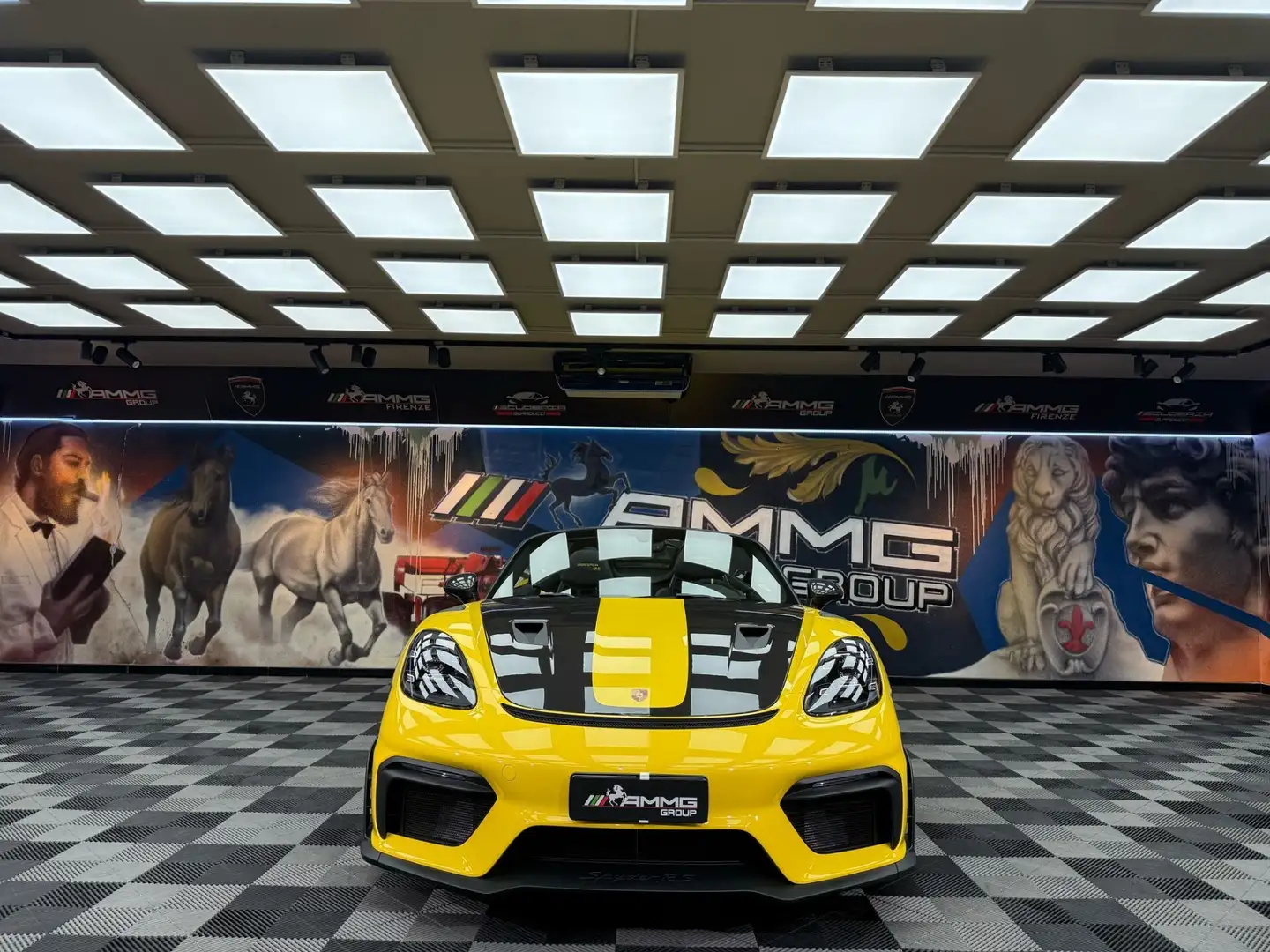 Porsche 718 Spyder 718 4.0 Spyder RS pdk (718) Žlutá - 2