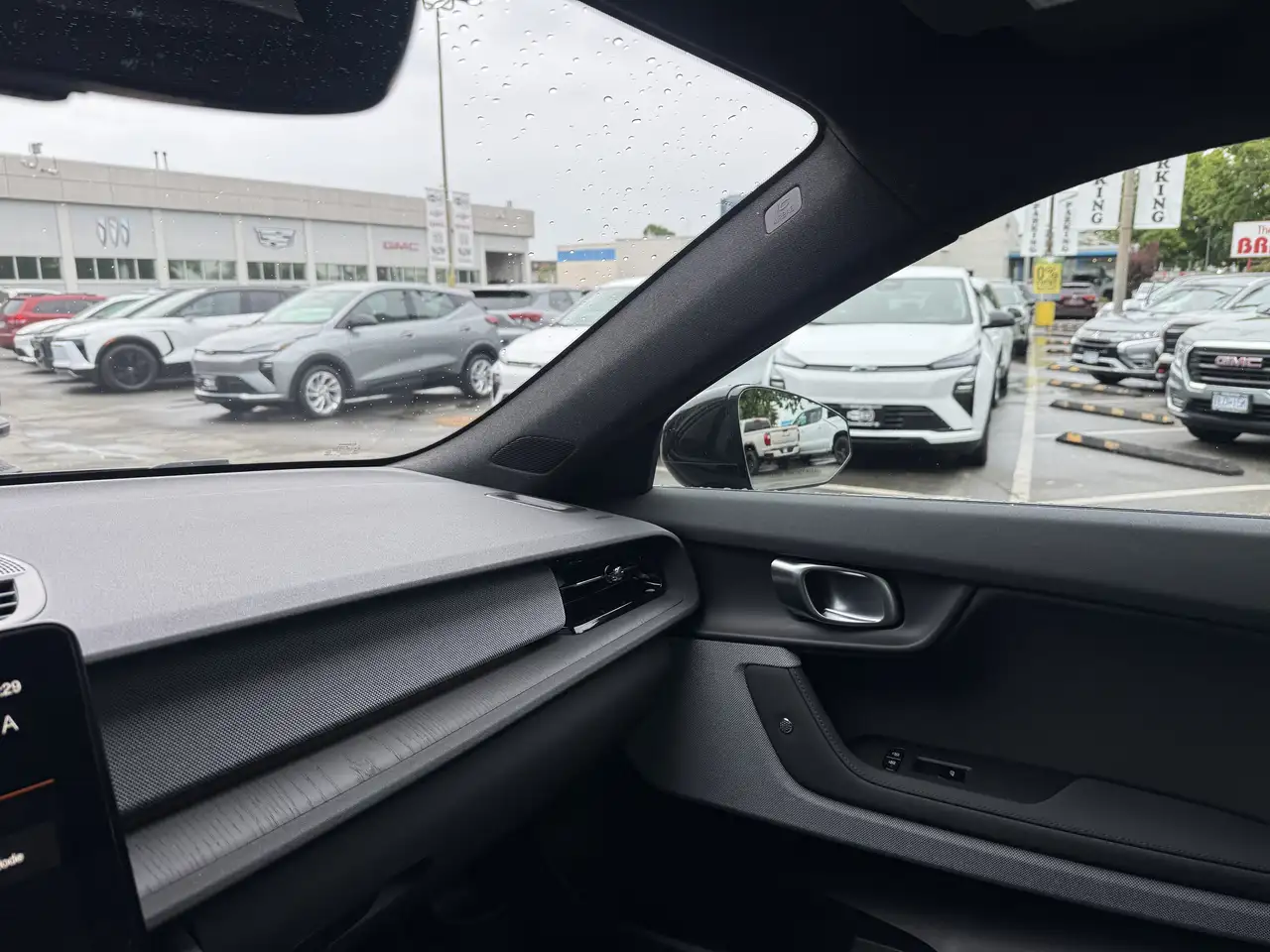 Polestar 2 photo Polestar 2