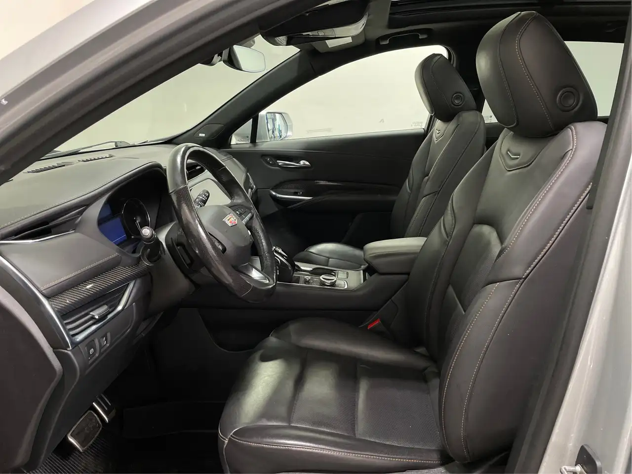 Cadillac XT4 снимка Cadillac XT4