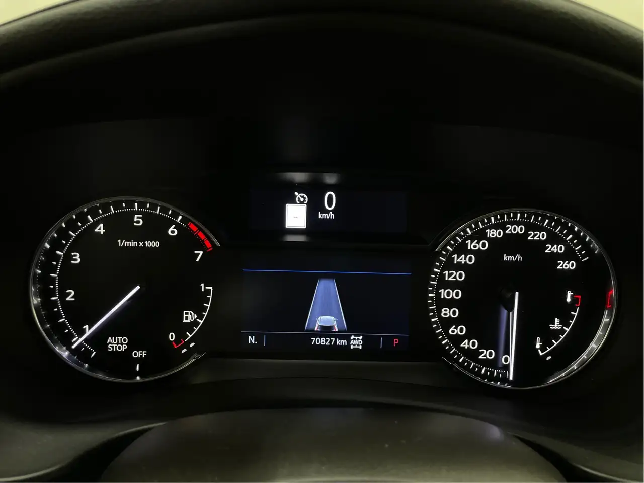 Cadillac XT4 снимка Cadillac XT4