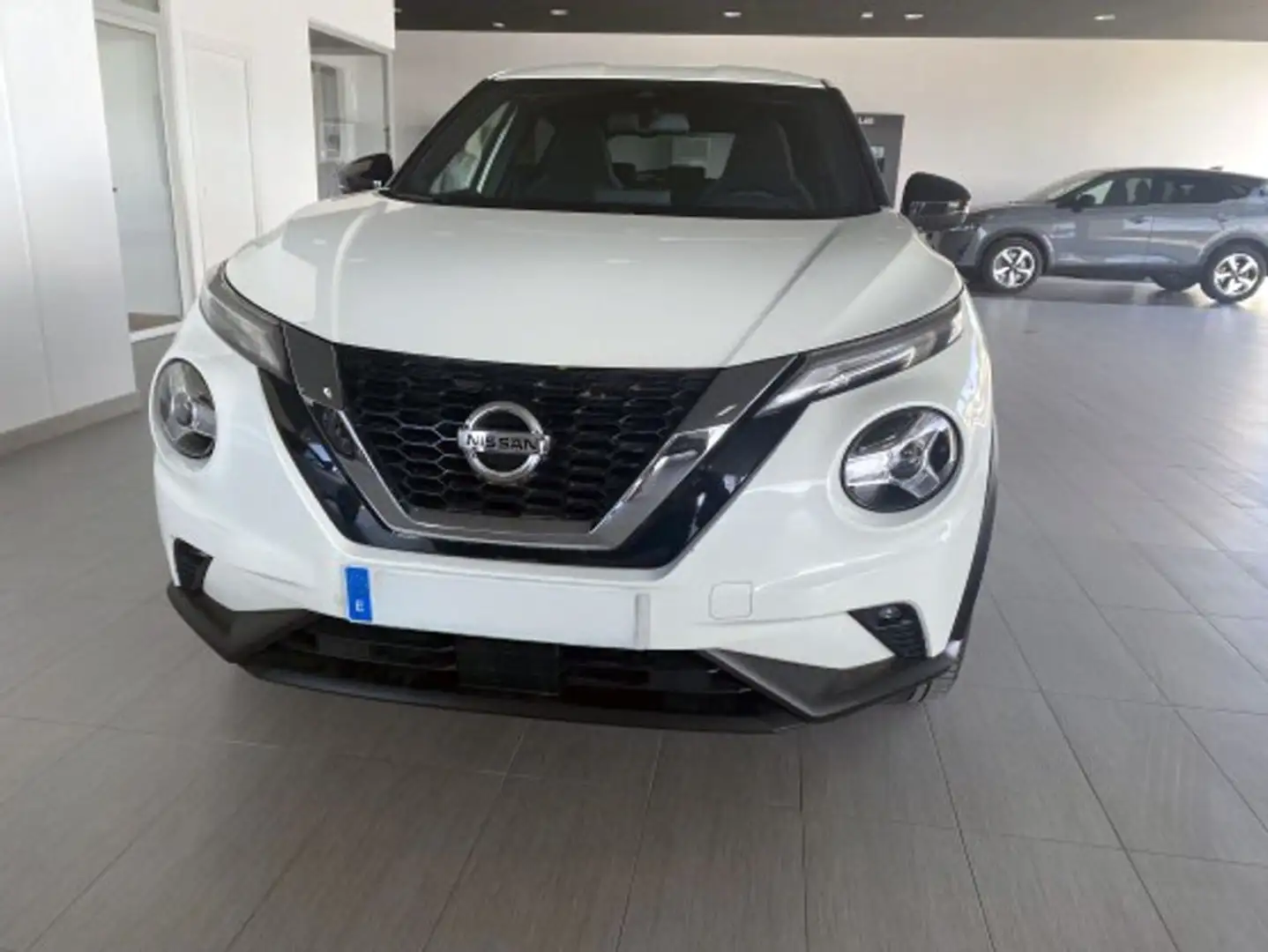 Nissan Juke 1.2 DIG-T N-Connecta 4x2 115 Geel - 2