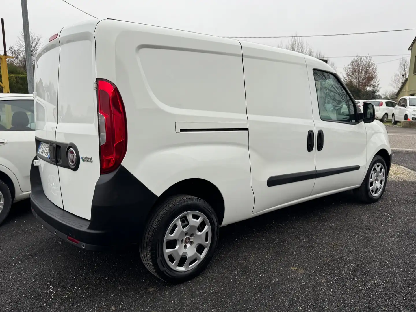 Fiat Doblo 1.4 Naturalpower PL-TN Maxi SX Blanc - 2